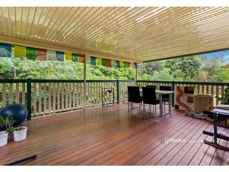 57 Morialta Street, Mansfield QLD 4122