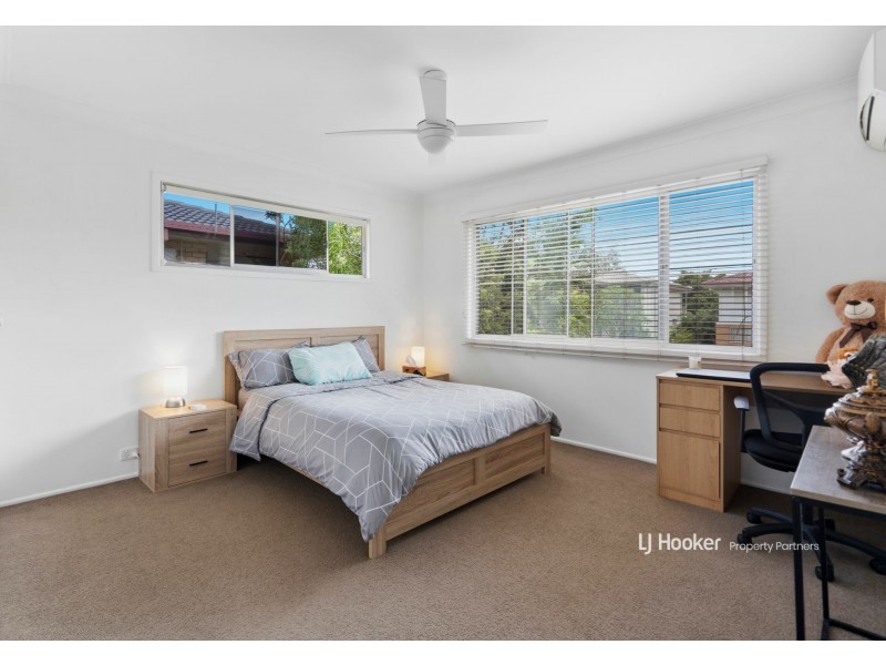 57 Morialta Street, Mansfield QLD 4122