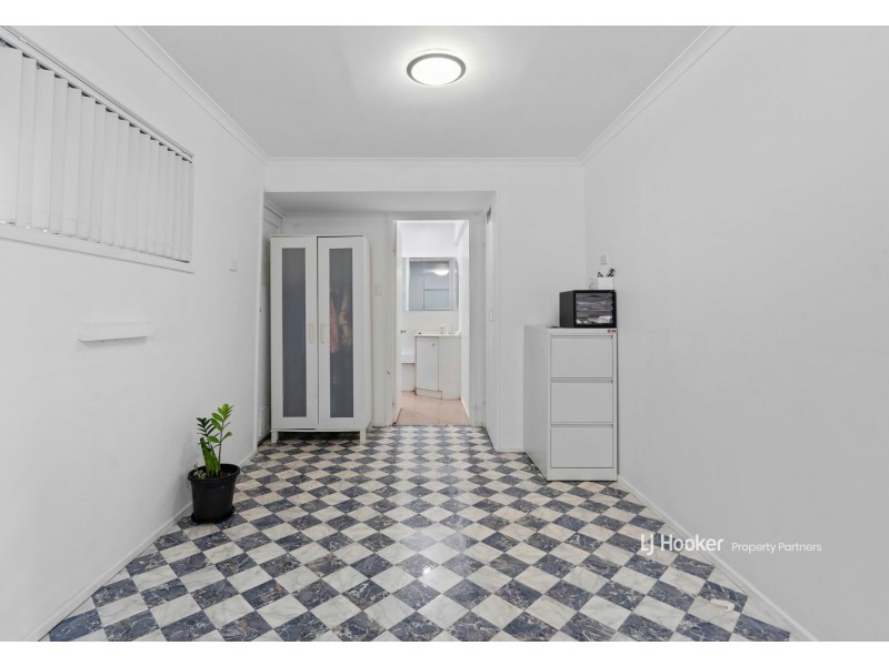 57 Morialta Street, Mansfield QLD 4122