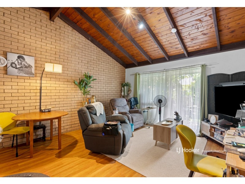 8/31 Ewing Road, Logan Central QLD 4114