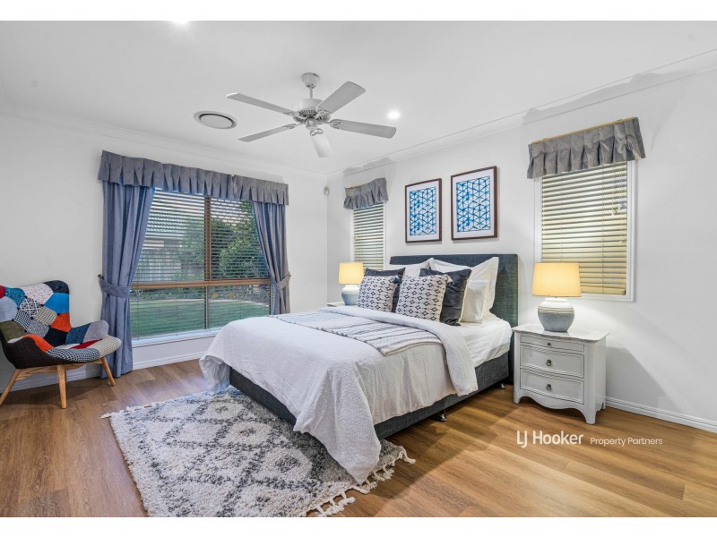 10 Lily Circuit, Kuraby QLD 4112