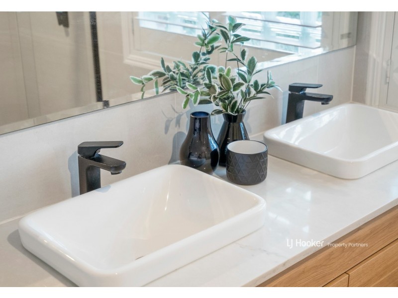 10 Lily Circuit, Kuraby QLD 4112