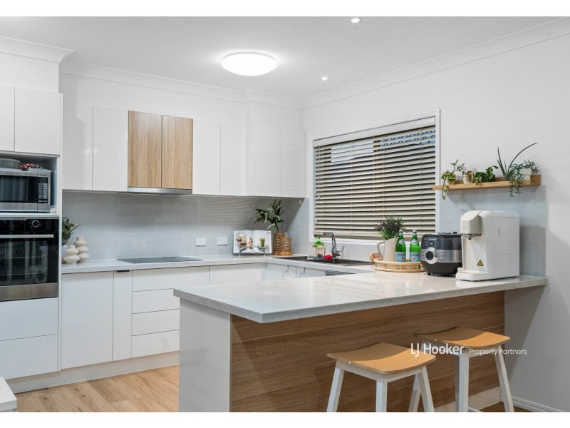 10 Lily Circuit, Kuraby QLD 4112