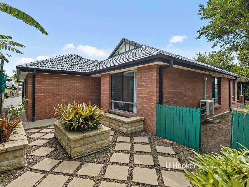 37 Robinson Crescent, Runcorn QLD 4113