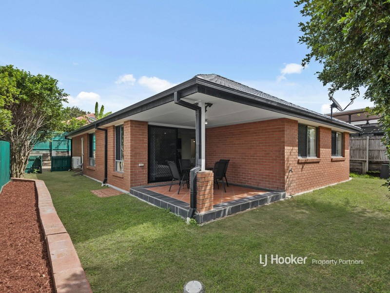 37 Robinson Crescent, Runcorn QLD 4113