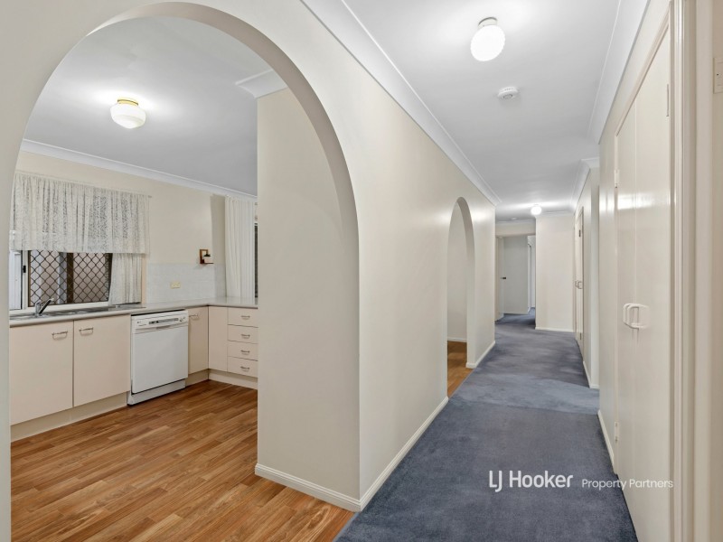 12 Lindeman Place, Eight Mile Plains QLD 4113