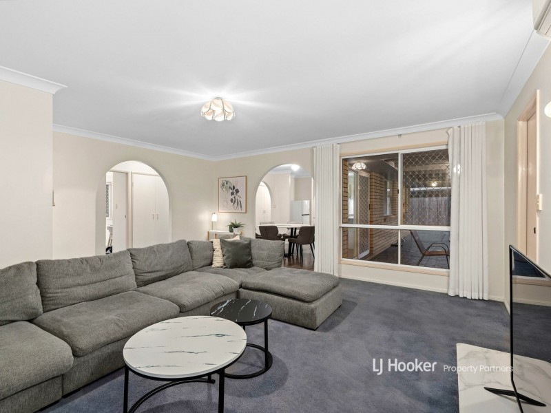 12 Lindeman Place, Eight Mile Plains QLD 4113