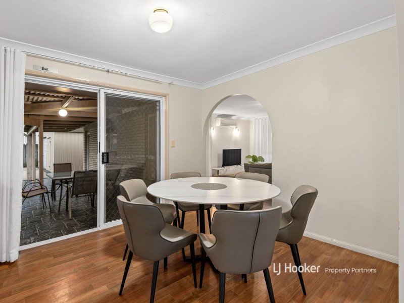 12 Lindeman Place, Eight Mile Plains QLD 4113