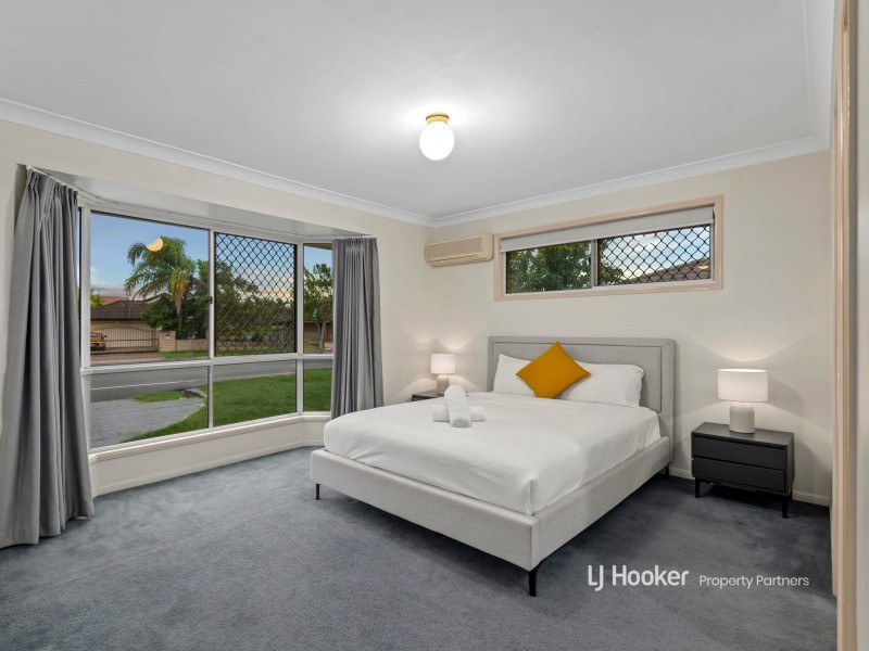 12 Lindeman Place, Eight Mile Plains QLD 4113