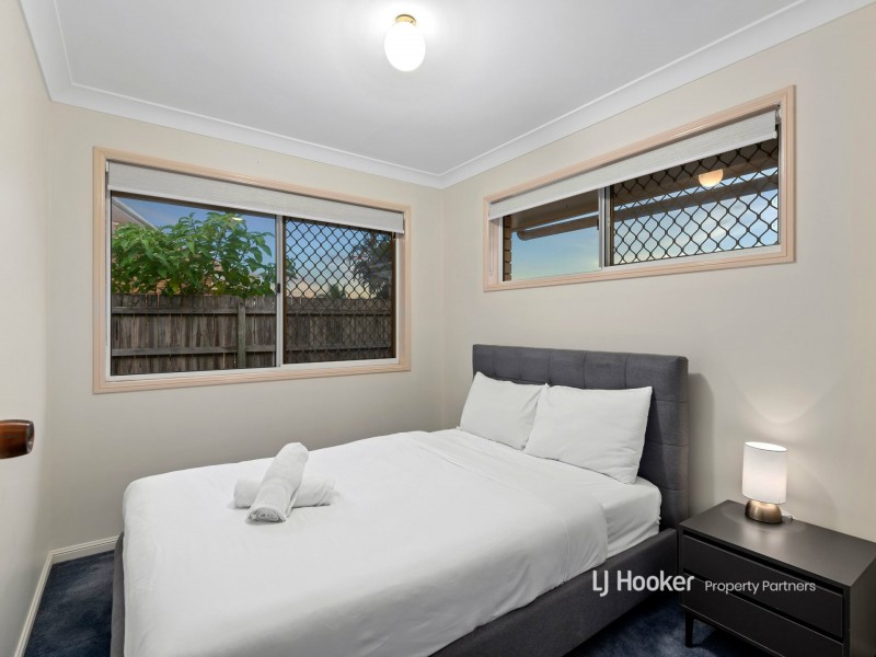 12 Lindeman Place, Eight Mile Plains QLD 4113