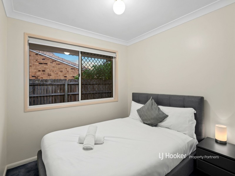 12 Lindeman Place, Eight Mile Plains QLD 4113