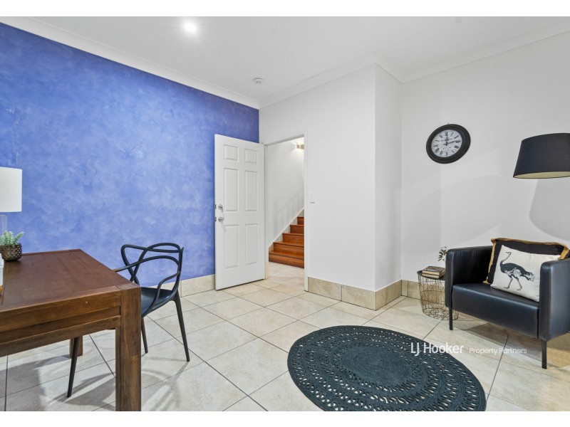 11 Rakumba Close, Eight Mile Plains QLD 4113