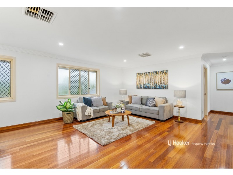 11 Rakumba Close, Eight Mile Plains QLD 4113