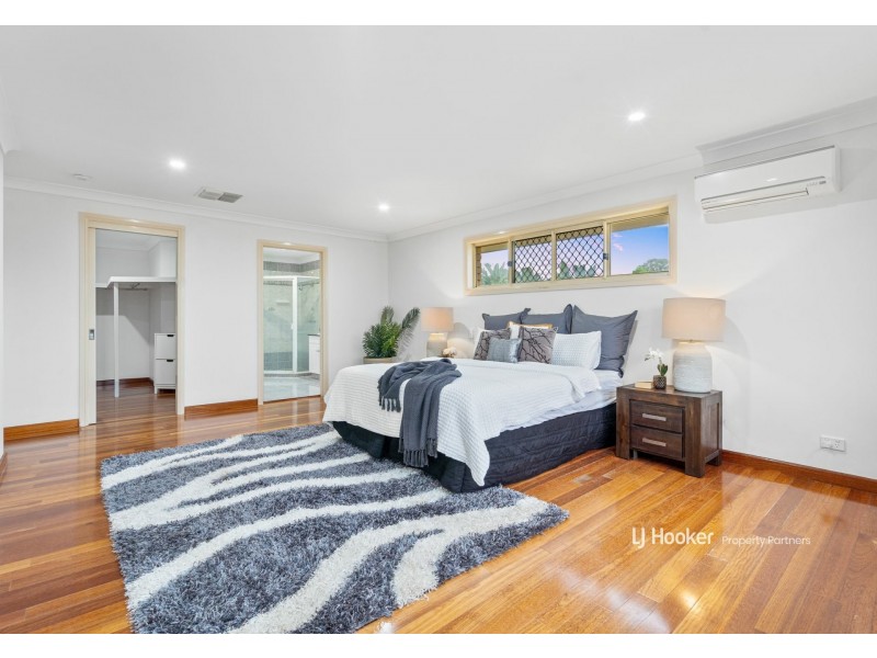 11 Rakumba Close, Eight Mile Plains QLD 4113