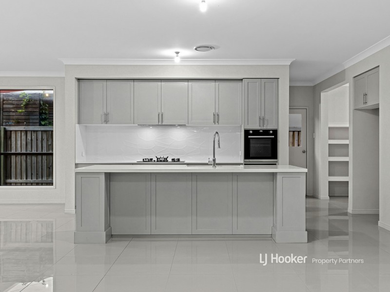 122 Quay Circuit, Newport QLD 4020