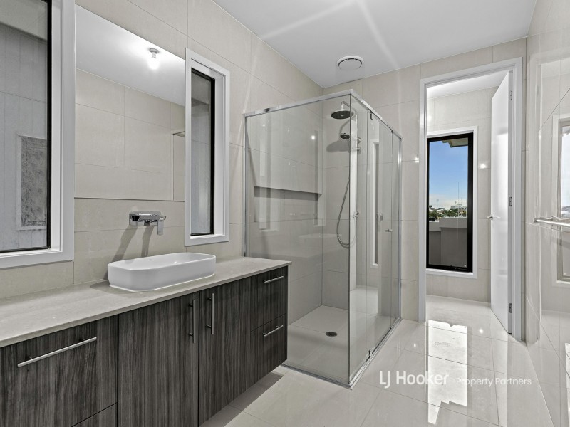 122 Quay Circuit, Newport QLD 4020