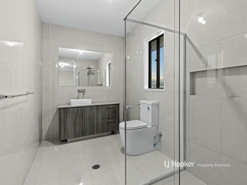 122 Quay Circuit, Newport QLD 4020