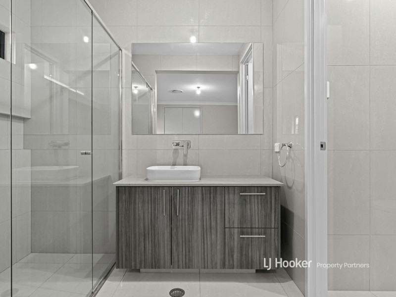 122 Quay Circuit, Newport QLD 4020