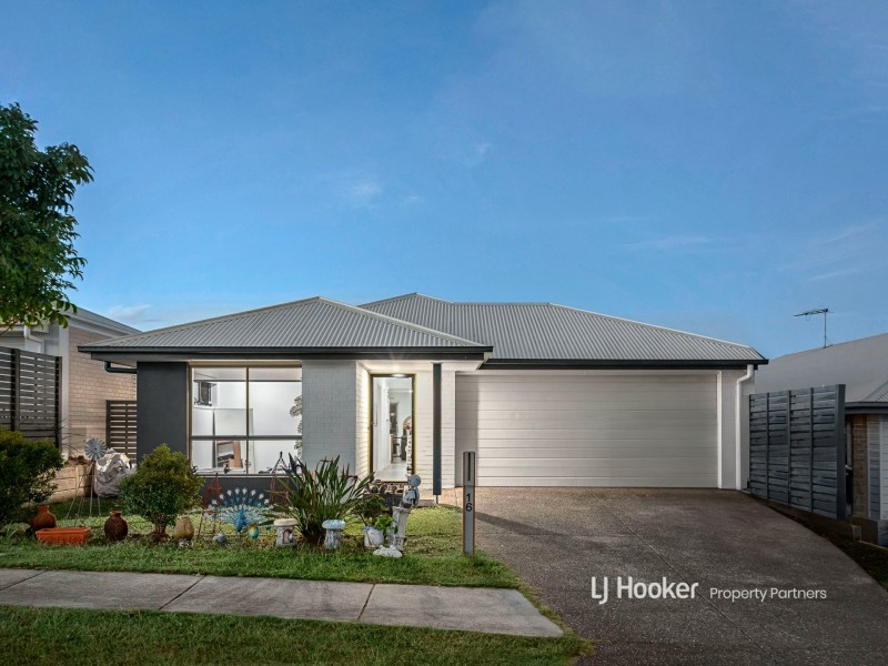 16 Brunner Drive, Park Ridge QLD 4125