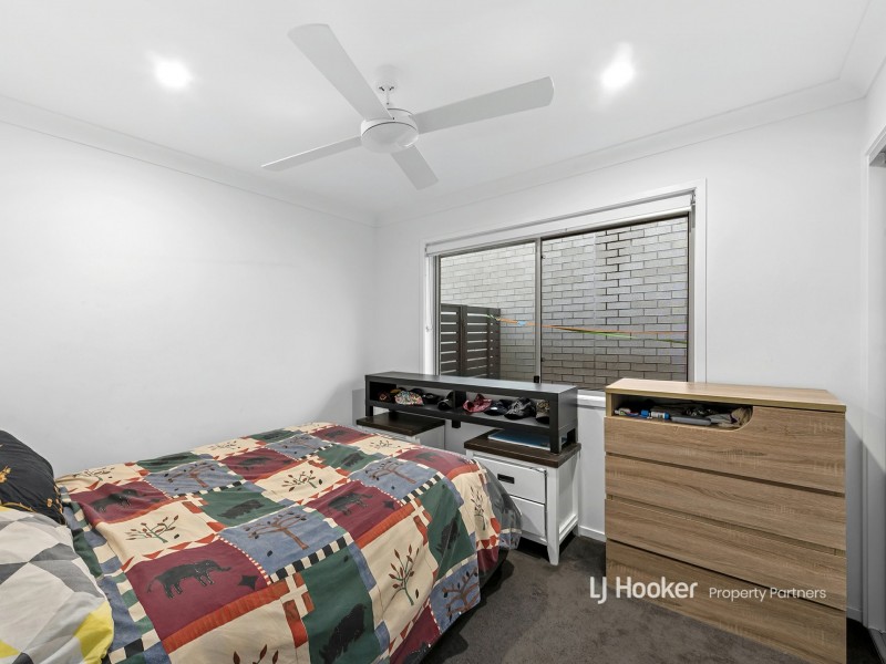 16 Brunner Drive, Park Ridge QLD 4125