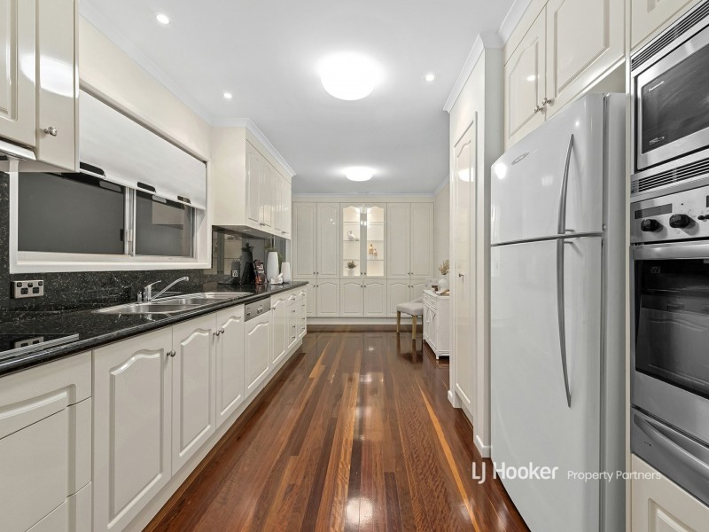 28 Darlington Street, Macgregor QLD 4109