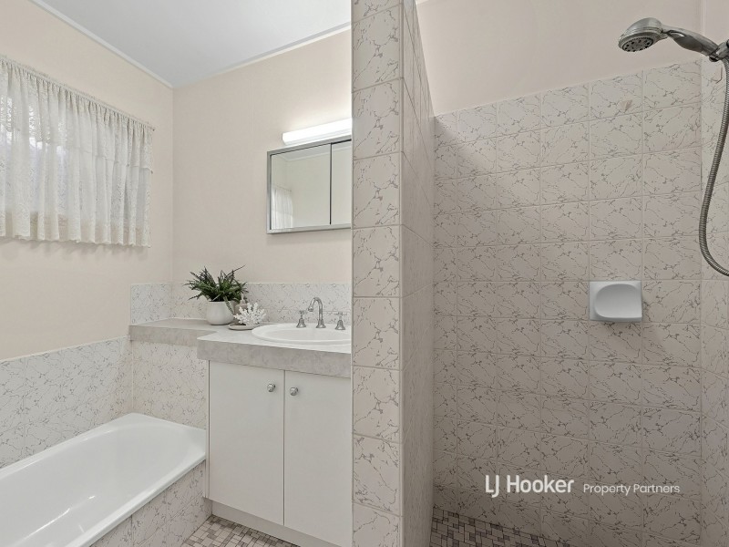 28 Darlington Street, Macgregor QLD 4109