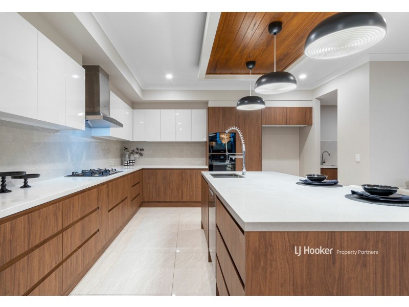 1 Slobodian Avenue, Eight Mile Plains QLD 4113