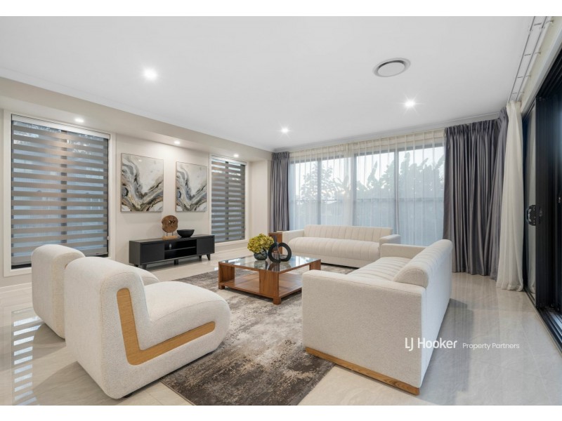 1 Slobodian Avenue, Eight Mile Plains QLD 4113