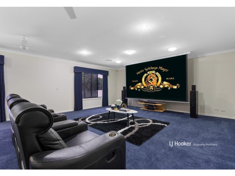 63 Dandelion Street, Eight Mile Plains QLD 4113