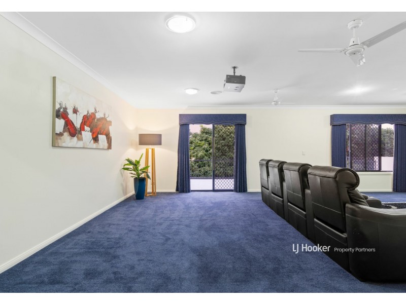 63 Dandelion Street, Eight Mile Plains QLD 4113