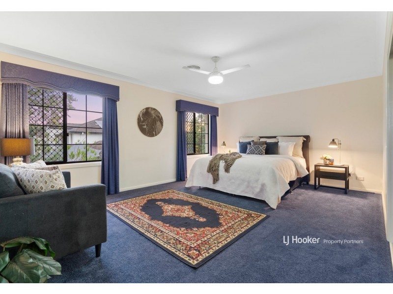 63 Dandelion Street, Eight Mile Plains QLD 4113