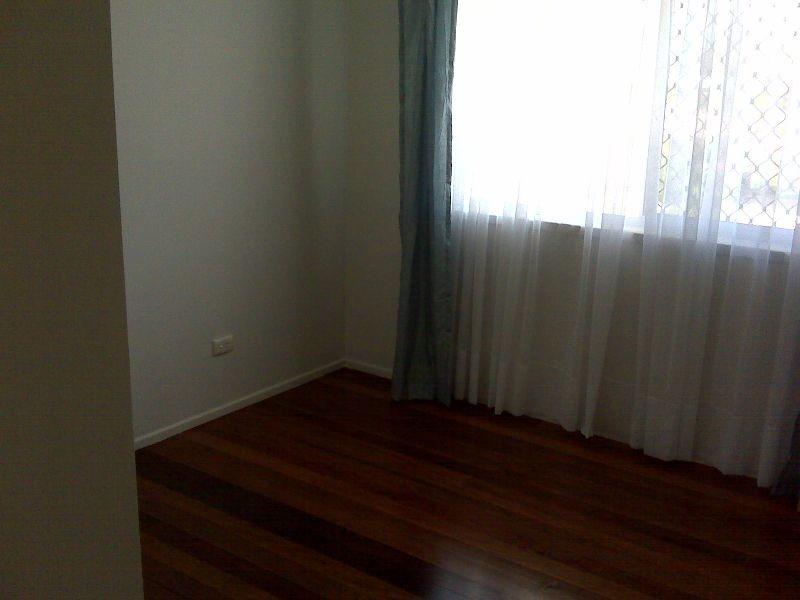 28 Mapleleaf Street, Eight Mile Plains QLD 4113