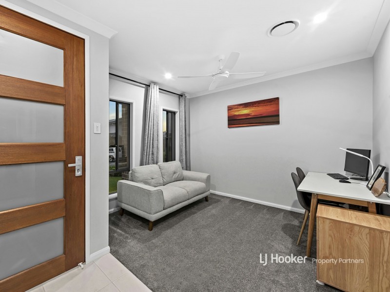 34 Macadamia Circuit, Park Ridge QLD 4125