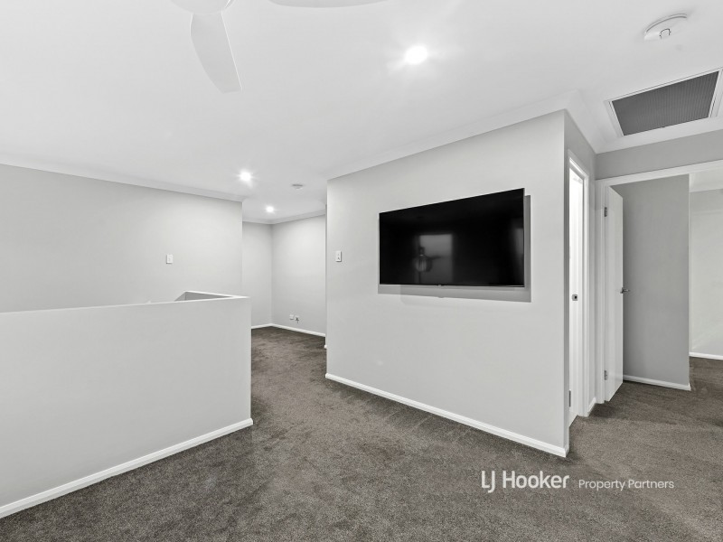 34 Macadamia Circuit, Park Ridge QLD 4125
