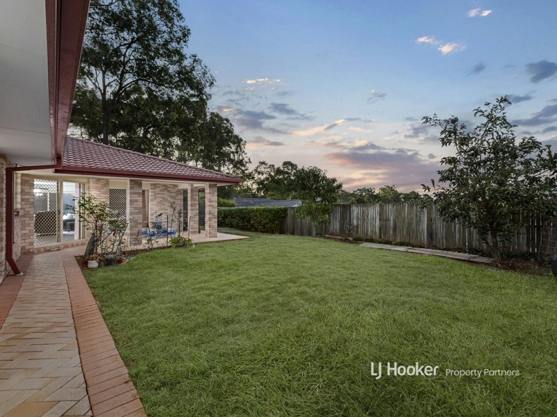 34 Eastwood Drive, Mansfield QLD 4122