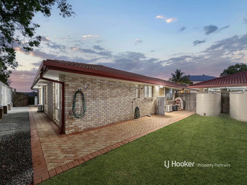 34 Eastwood Drive, Mansfield QLD 4122