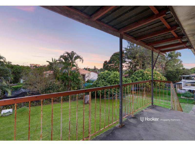 6 Nidalla Street, Macgregor QLD 4109