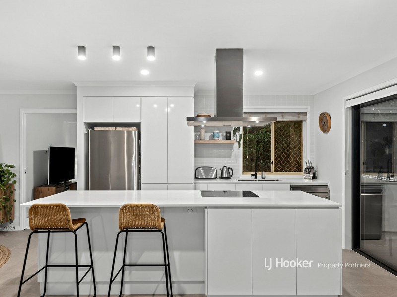 28 Yewleaf Place, Calamvale QLD 4116