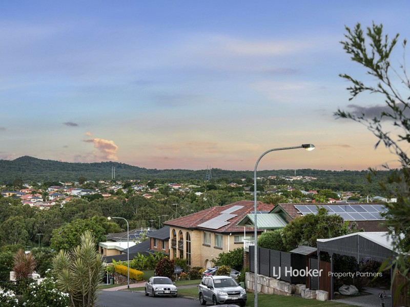 12 Glen Nevis Street, Mansfield QLD 4122