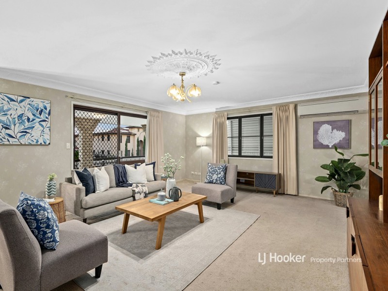 12 Glen Nevis Street, Mansfield QLD 4122