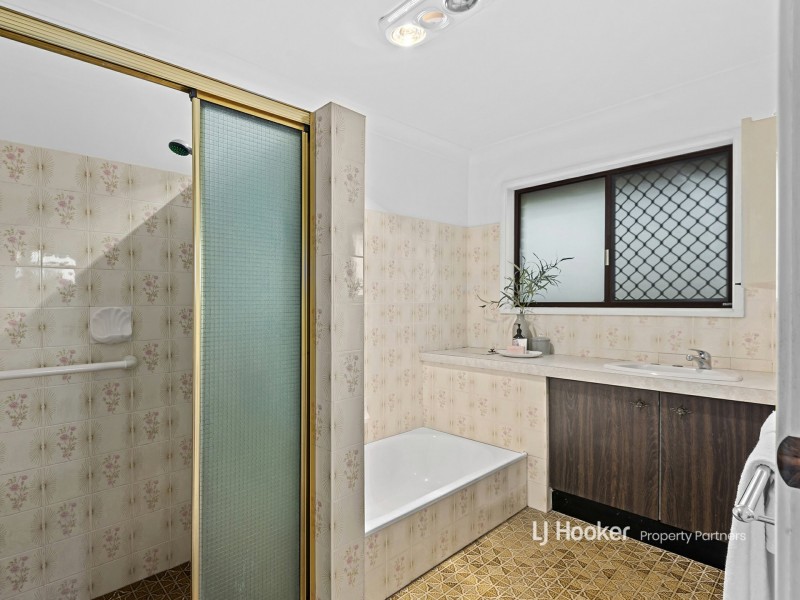 12 Glen Nevis Street, Mansfield QLD 4122