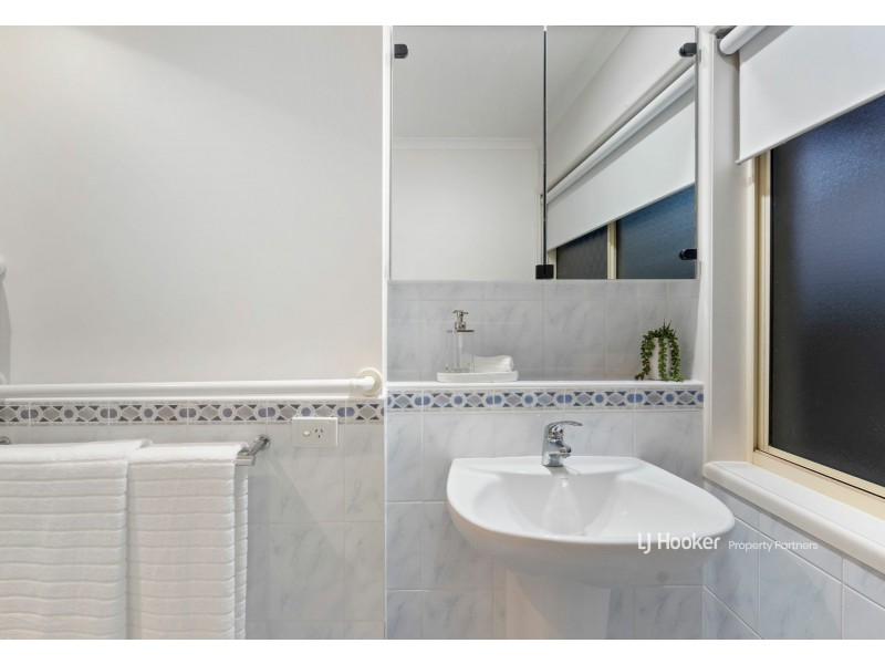 1 Craig Street, Wishart QLD 4122