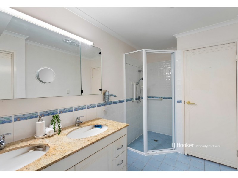 1 Craig Street, Wishart QLD 4122