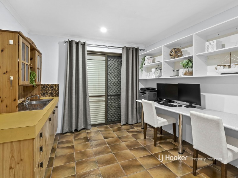 1 Banika Street, Mansfield QLD 4122