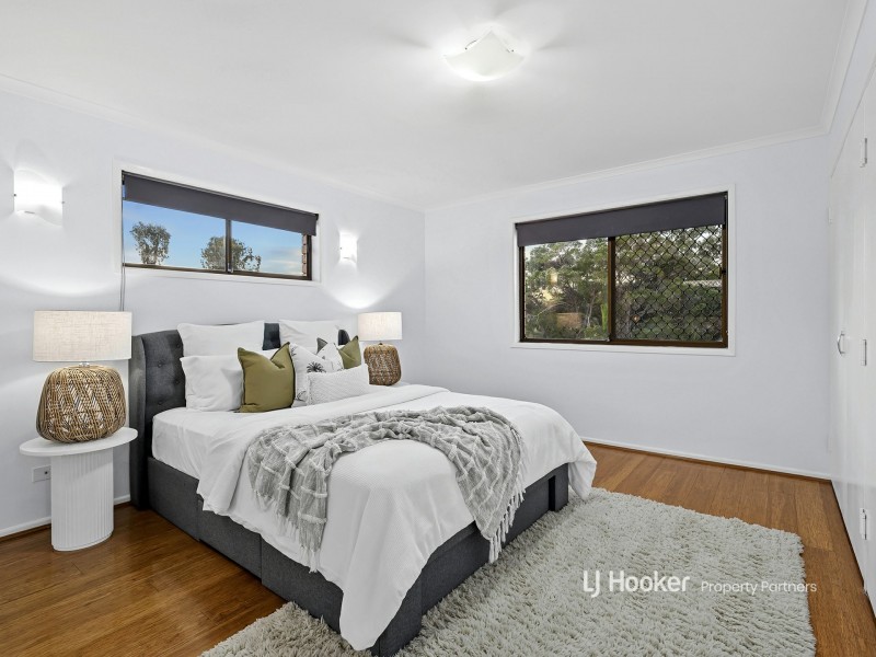 1 Banika Street, Mansfield QLD 4122