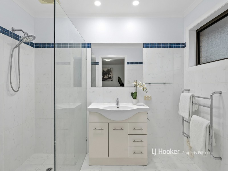 1 Banika Street, Mansfield QLD 4122