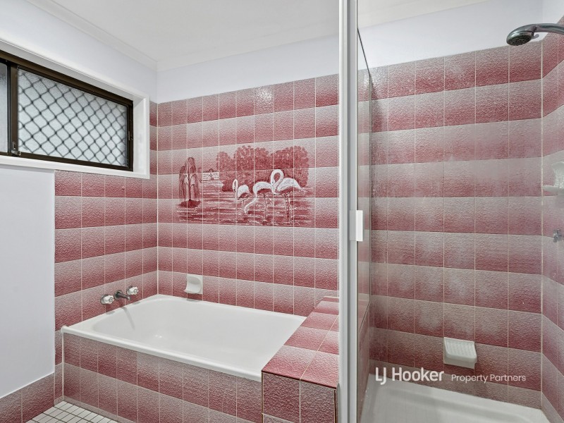 1 Banika Street, Mansfield QLD 4122