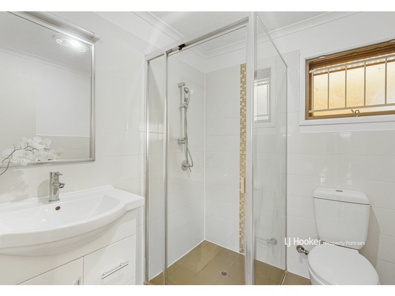 27 Amarna Street, Eight Mile Plains QLD 4113