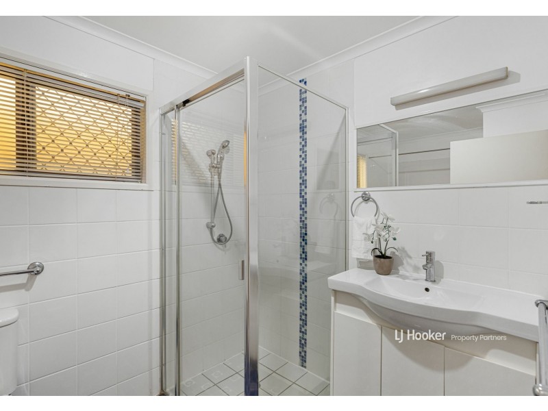 27 Amarna Street, Eight Mile Plains QLD 4113