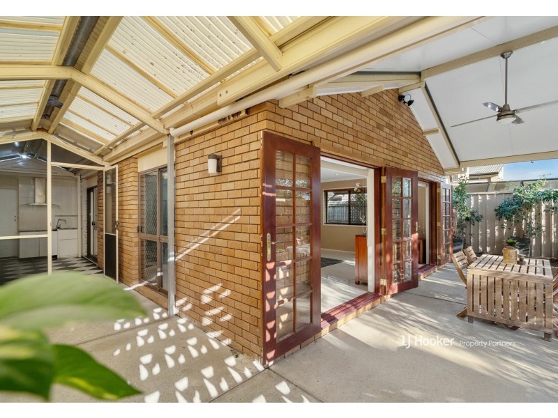 27 Amarna Street, Eight Mile Plains QLD 4113